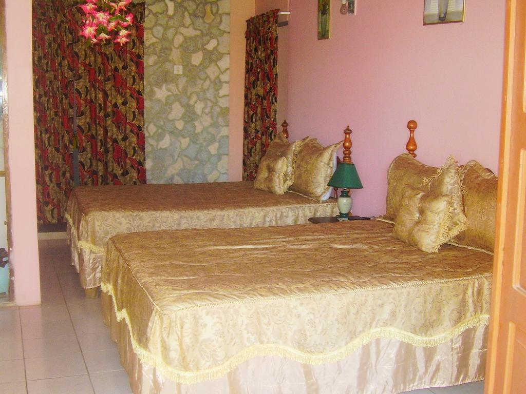 Cotton Tree Hotel Negril Szoba fotó